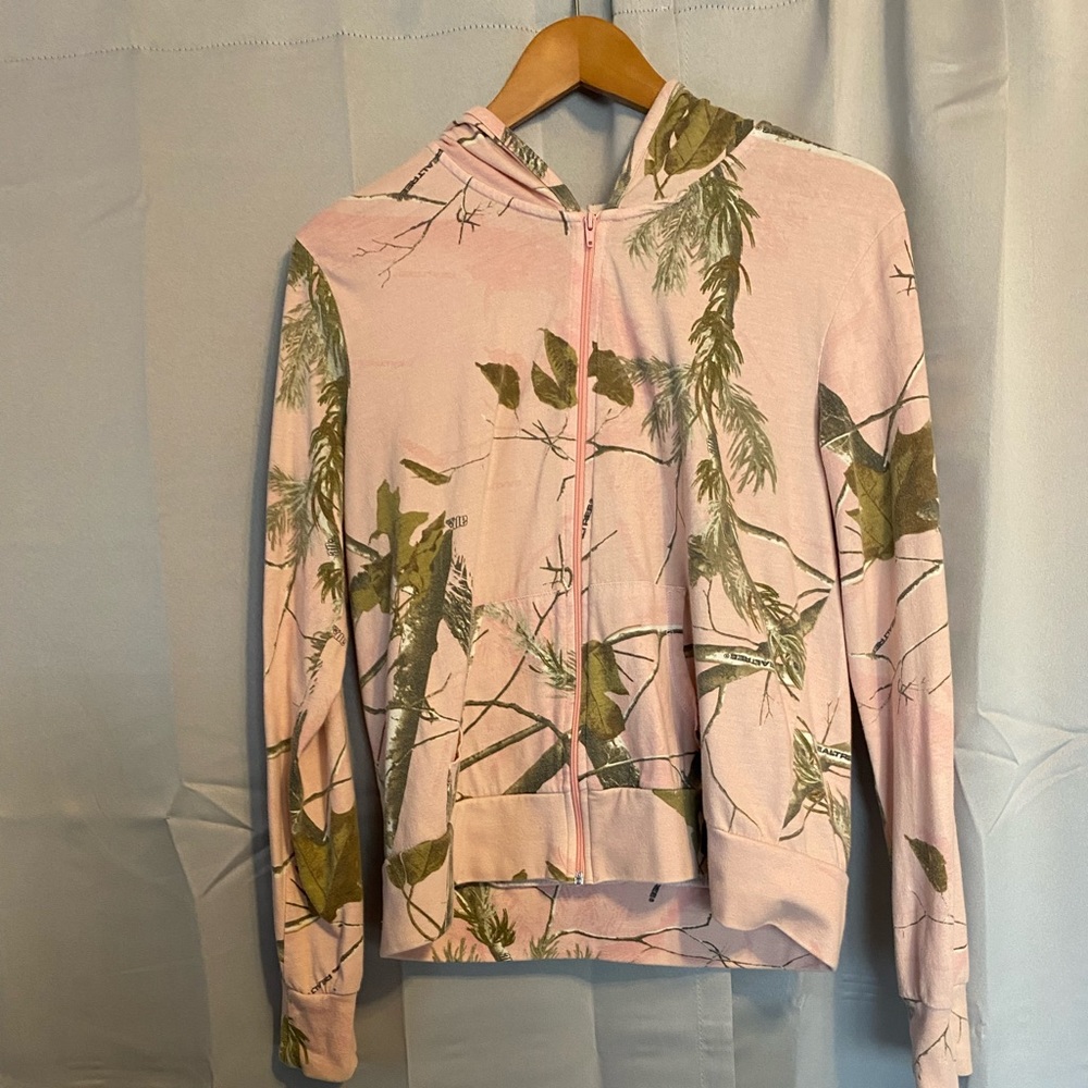 Pink camo real tree jacket